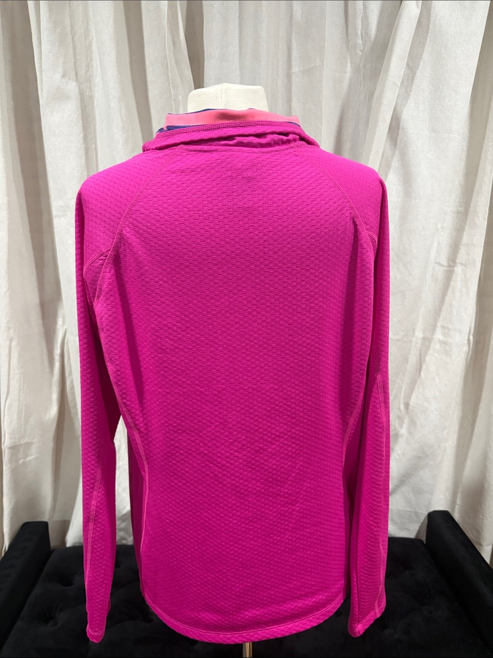 North Face 1/4 Zip Pullover - Picture 8 of 10